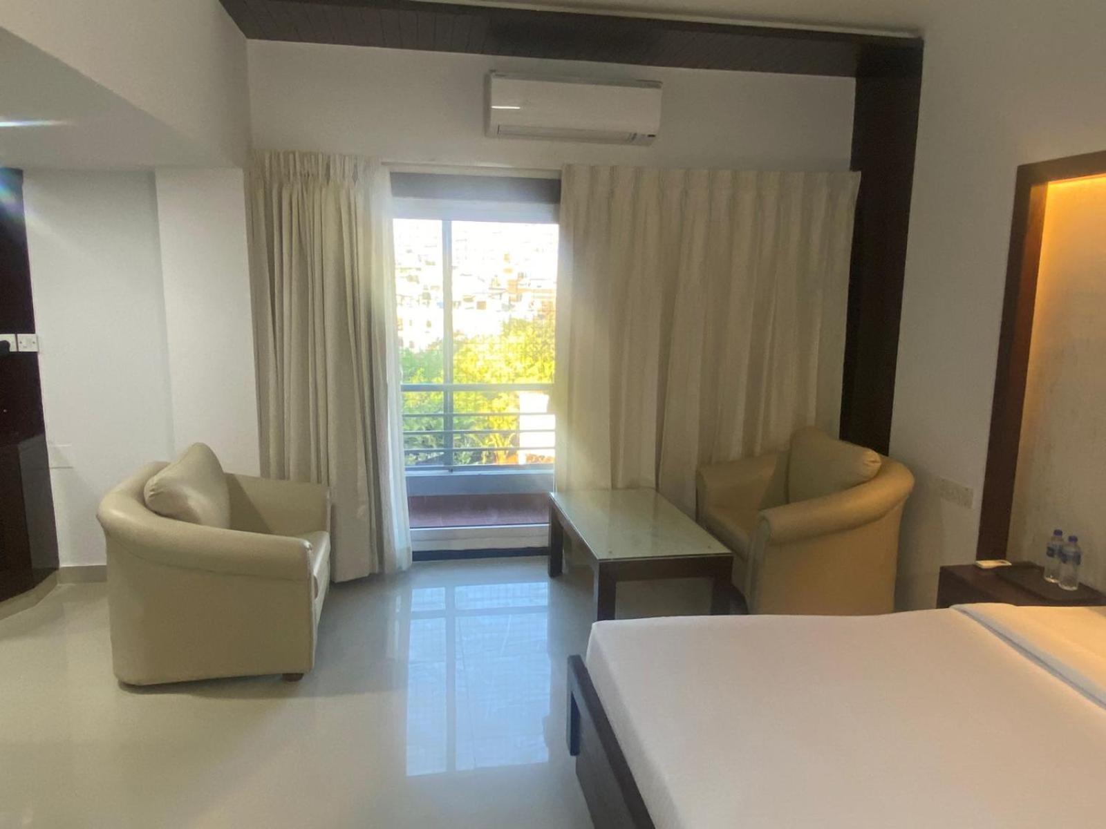 Bngv Mystic Premier Hotel Bangalore Room photo